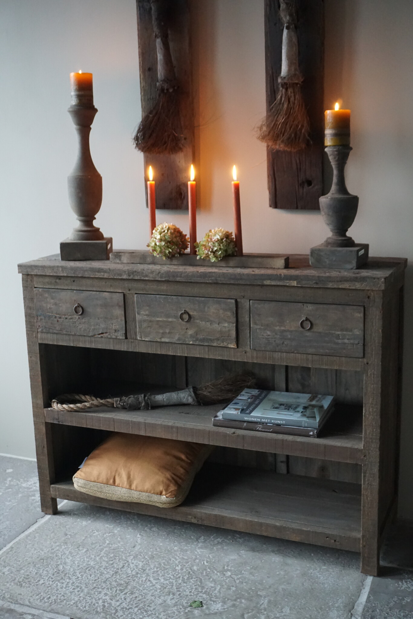 Rene Houtman Sidetable | Oud Hout | 3 Lades | H91,5 x B121 x D40 cm