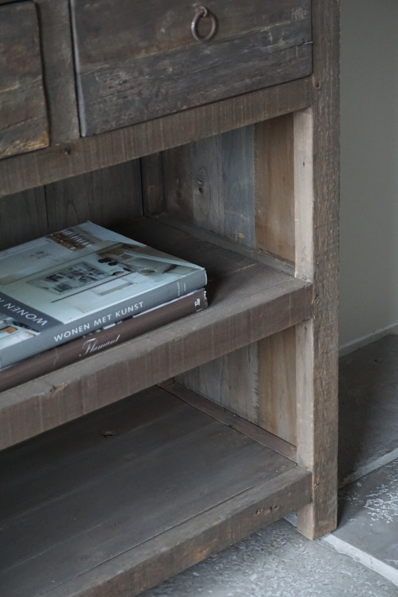 Rene Houtman Sidetable | Oud Hout | 3 Lades | H91,5 x B121 x D40 cm