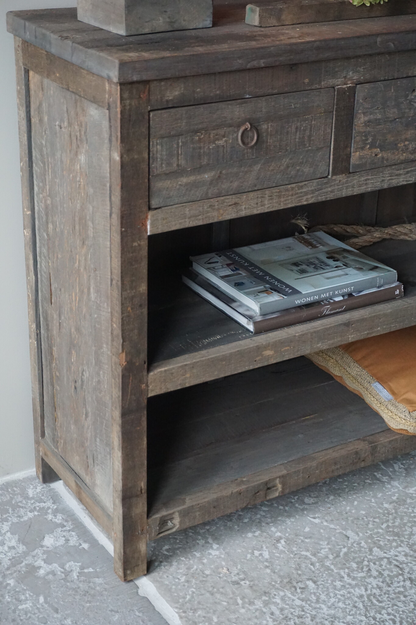 Rene Houtman Sidetable | Oud Hout | 3 Lades | H91,5 x B121 x D40 cm