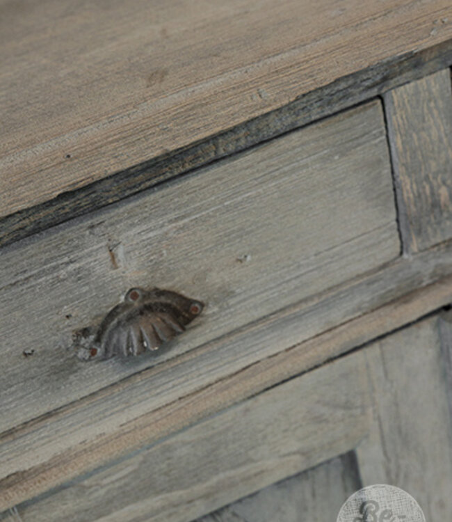 Rene Houtman Oud Kastje | India | H105 x B82 x D43 cm