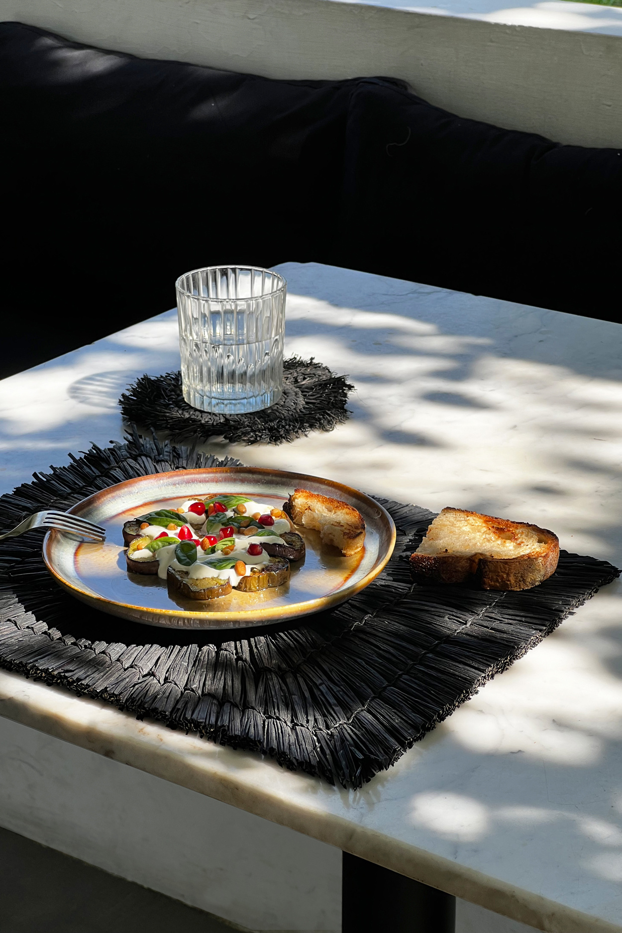 Bazar Bizar Alang Alang Placemat | Rechthoekig | Zwart/Naturel