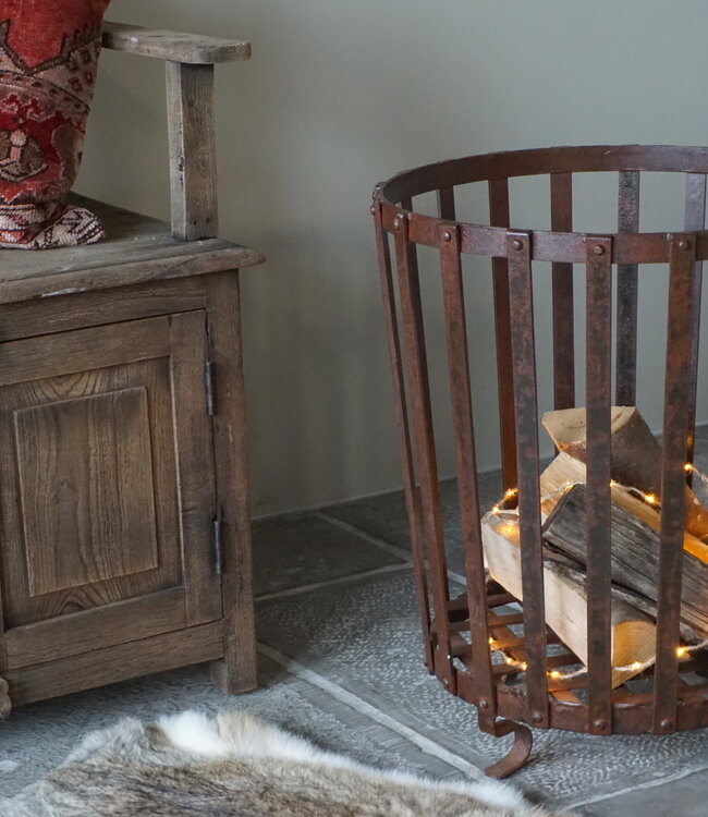 Be-Uniq Houtmand | Smeedijzer | H65 x D54 cm