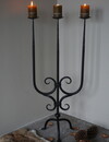 Be-Uniq Vloerkandelaar 3-Kaars | Smeedijzer | H106 x B53 cm