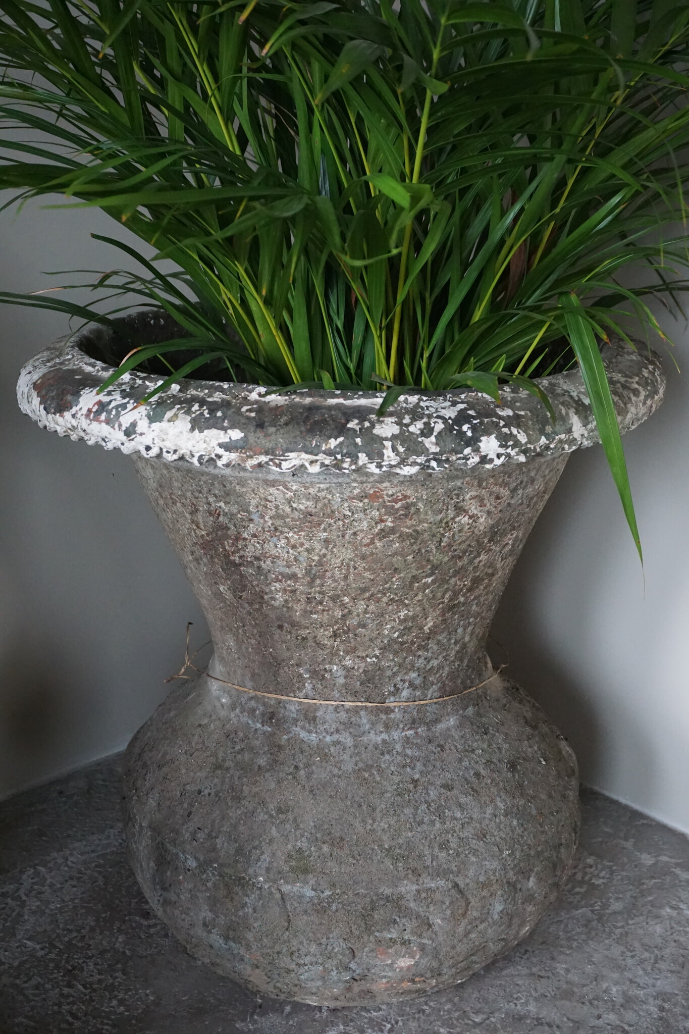 Rene Houtman Indonesische Pot | H59 x D57 cm