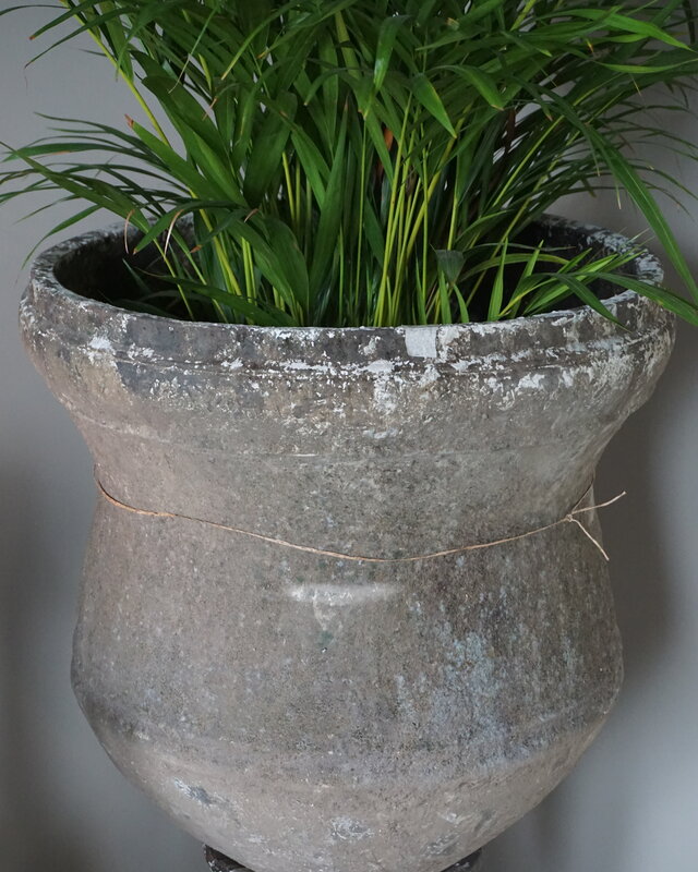Rene Houtman Indonesische Pot Met Voet | H91 x D55 cm