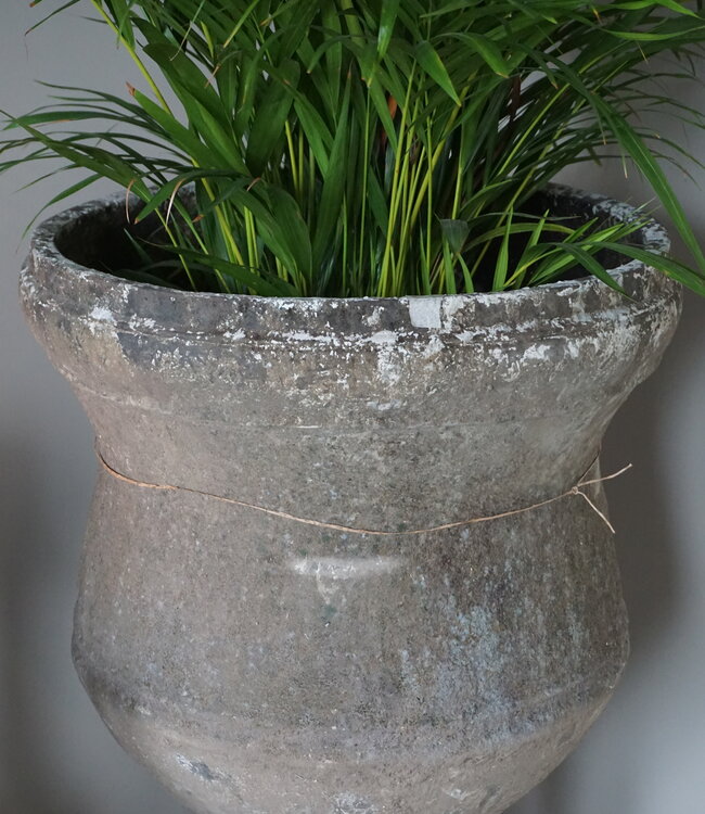 Rene Houtman Indonesische Pot Met Voet | H91 x D55 cm