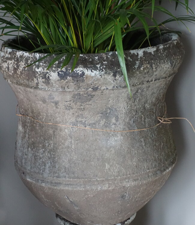 Rene Houtman Indonesische Pot | H93 x D55 cm