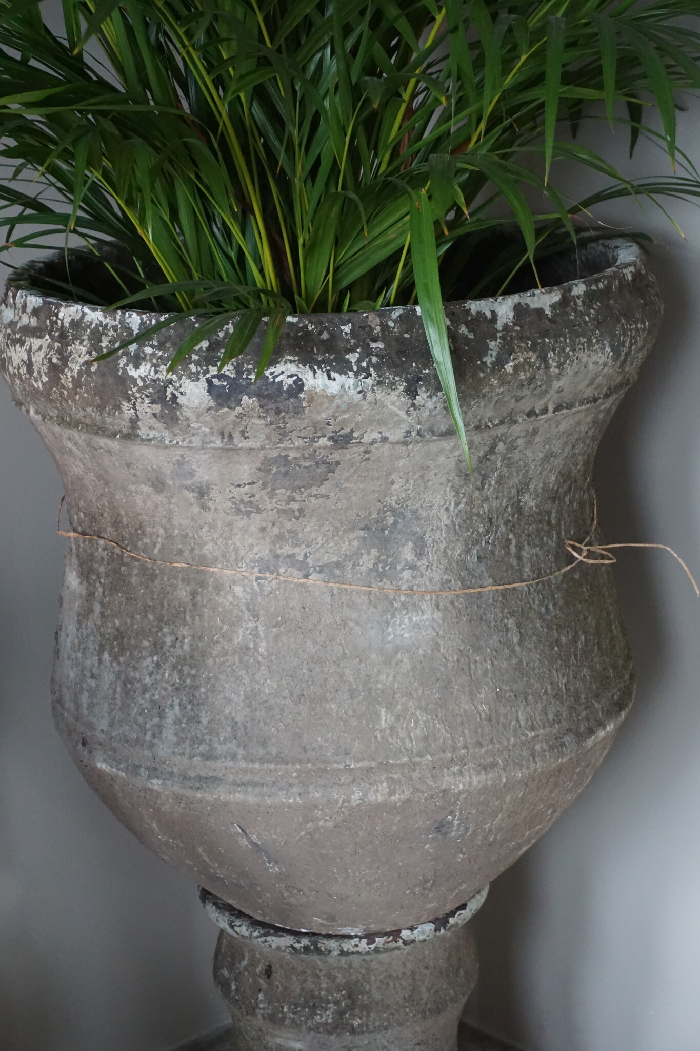 Rene Houtman Indonesische Pot | H93 x D55 cm