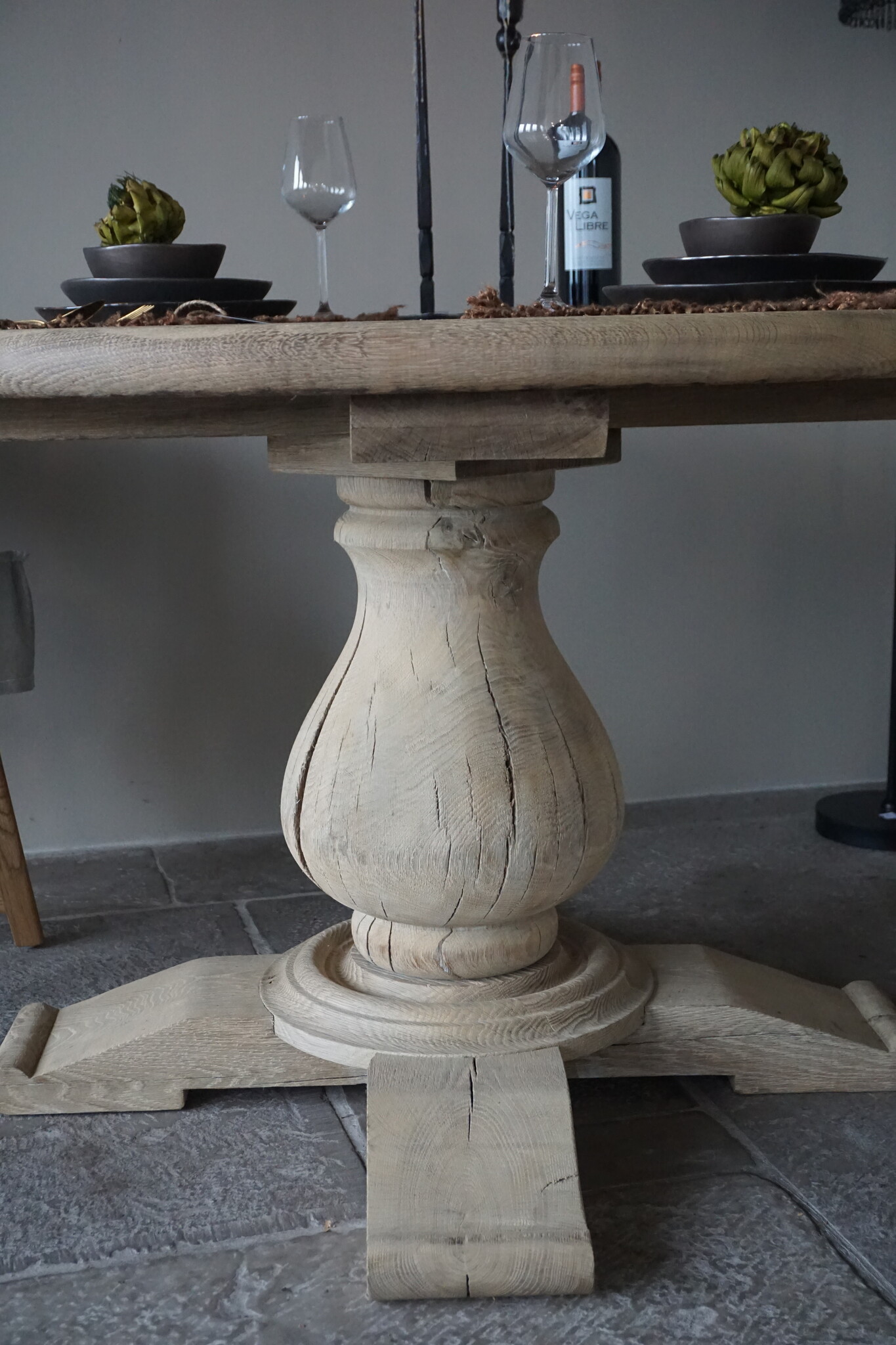 Rene Houtman Eetkamertafel Rond | Eiken | Bolpoot | Ø115 x H77 cm