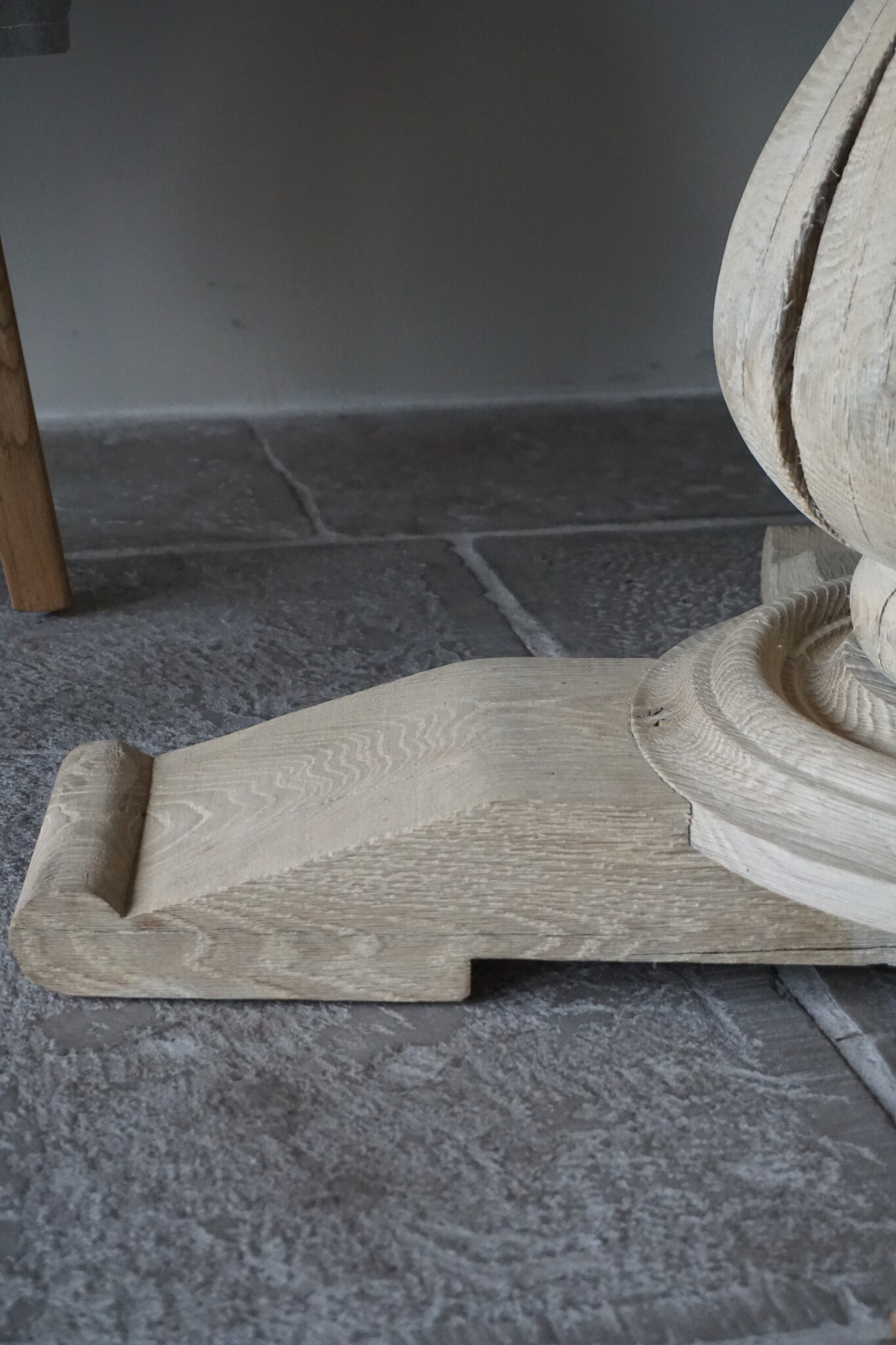 Rene Houtman Eetkamertafel Rond | Eiken | Bolpoot | Ø115 x H77 cm