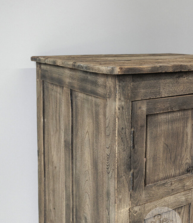 Be-Uniq 4-Deurs Kastje | Rustiek Verweerd | H90xB71xD55 Cm