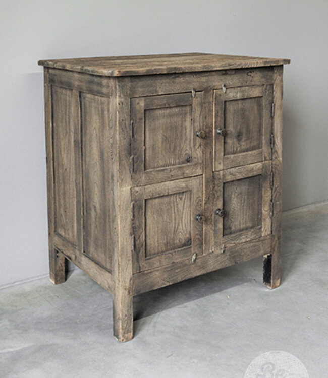 Be-Uniq 4-Deurs Kastje | Rustiek Verweerd | H90xB71xD55 Cm