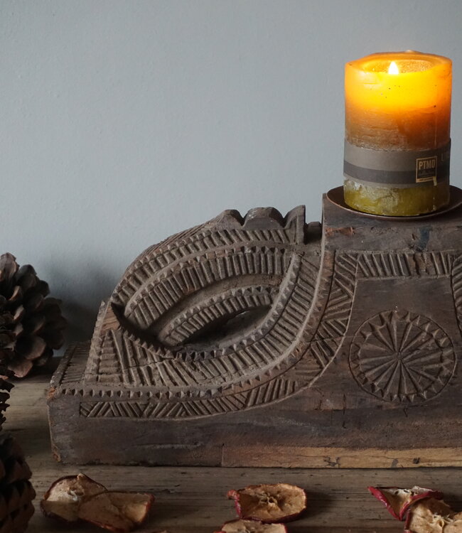 Rene Houtman Uniek Houten Ornament Kandelaar | H19 x B48 x D10 cm