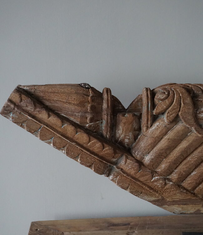 Rene Houtman Ornament | Ijzeren Voet | H35 x B89 x D13 cm