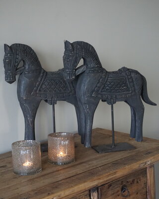 Rene Houtman Houten Paard | Op Standaard | H44 x B34 x D10 cm