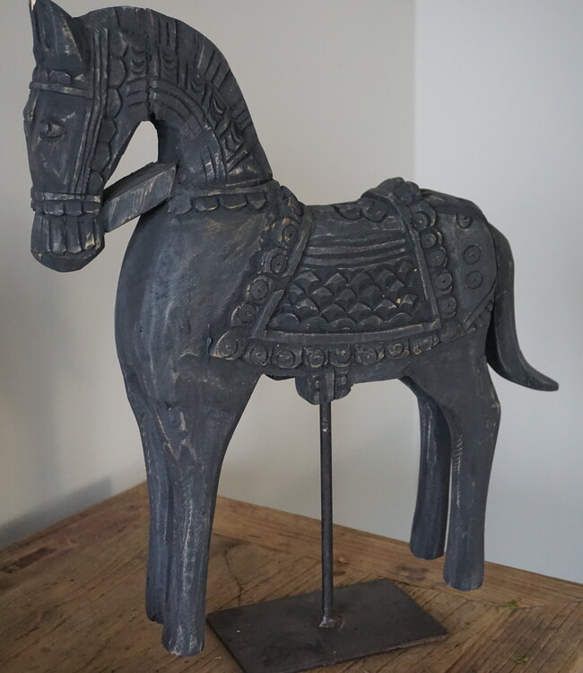 Rene Houtman Houten Paard | Op Standaard | H44 x B34 x D10 cm