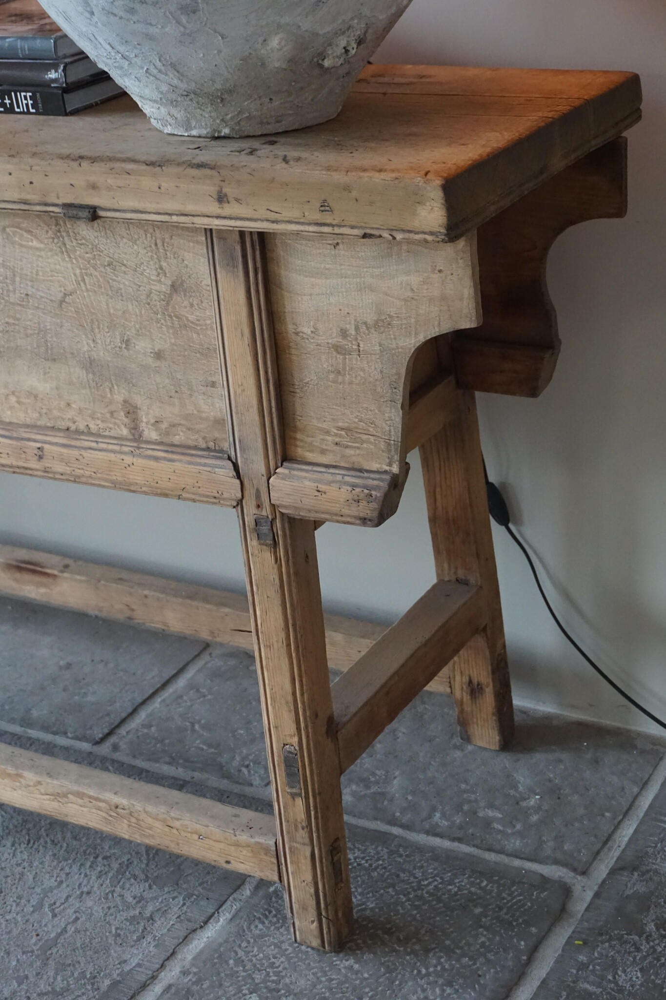 Rene Houtman Antieke Wandtafel India | H86 x B193 x D45 cm