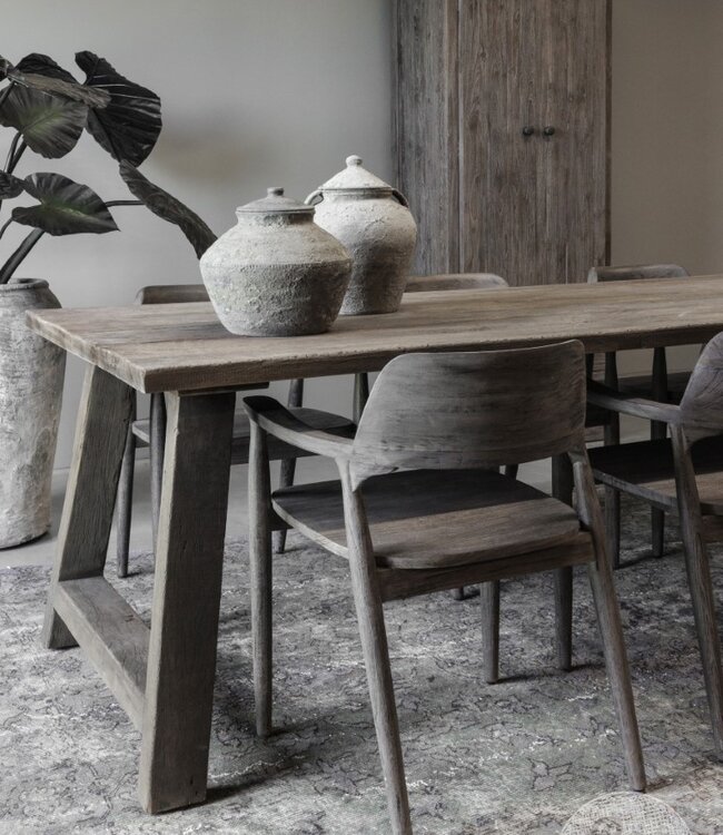 Be-Uniq Armstoel | Vergrijsd Teak | H81xB58xD50 Cm