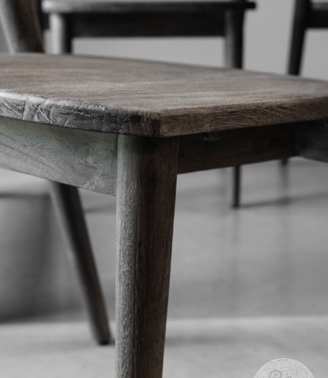 Be-Uniq Eetkamerstoel Rosa | Vergrijsd Teak | H80xB60xD56 Cm