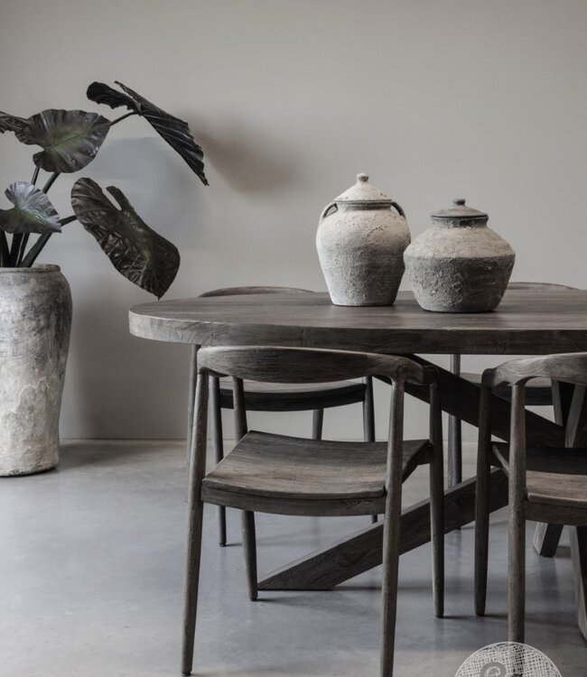 Be-Uniq Armstoel Zira | Vergrijsd Teak | H77xB54xD50 Cm