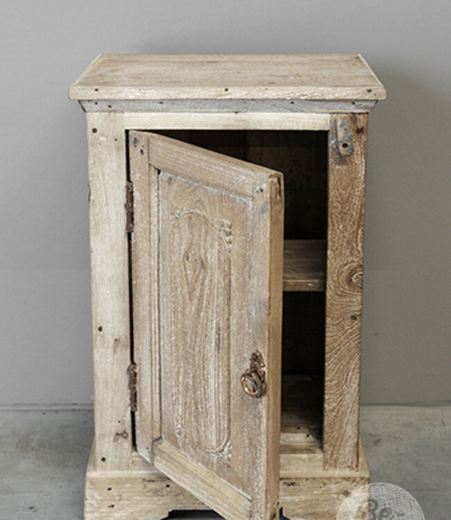 Be-Uniq Oud Kastje | India | H72 x B41 x D39 Cm