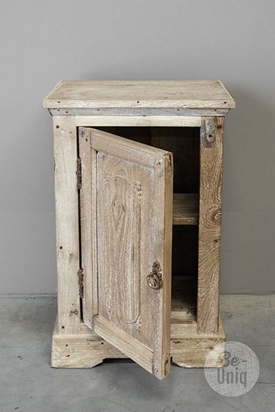 Be-Uniq Oud Kastje | India | H72 x B41 x D39 Cm