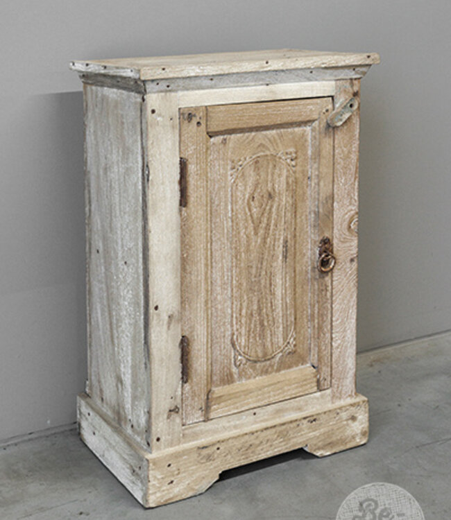 Be-Uniq Oud Kastje | India | H72 x B41 x D39 Cm