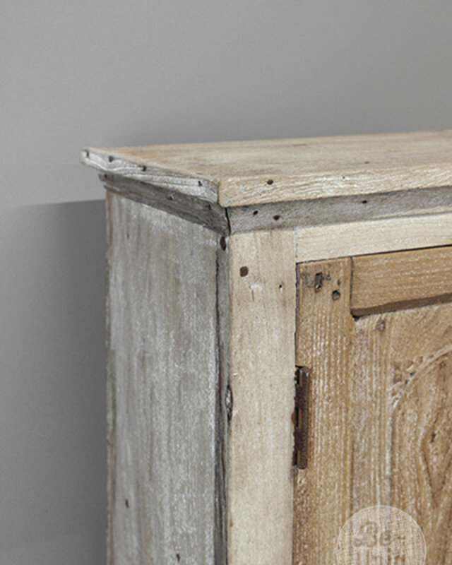 Be-Uniq Oud Kastje | India | H72 x B41 x D39 Cm