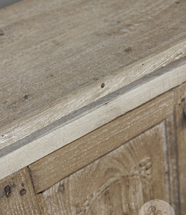 Be-Uniq Oud Kastje | India | H72 x B41 x D39 Cm