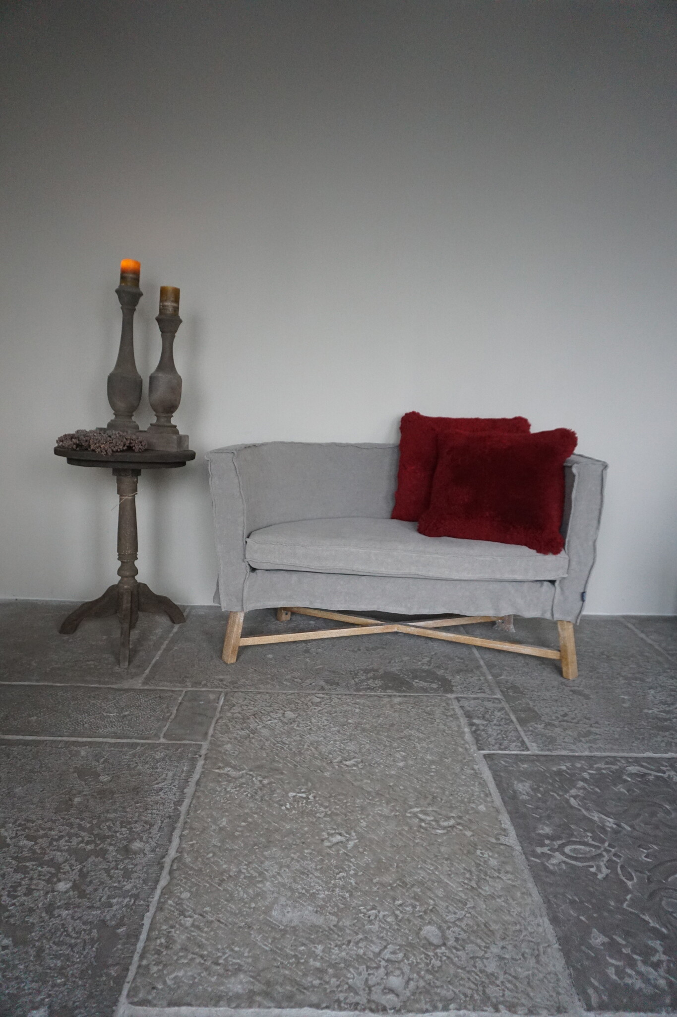 Rene Houtman Kussen Lamsvacht Kort | Bordeaux | 50x50 cm