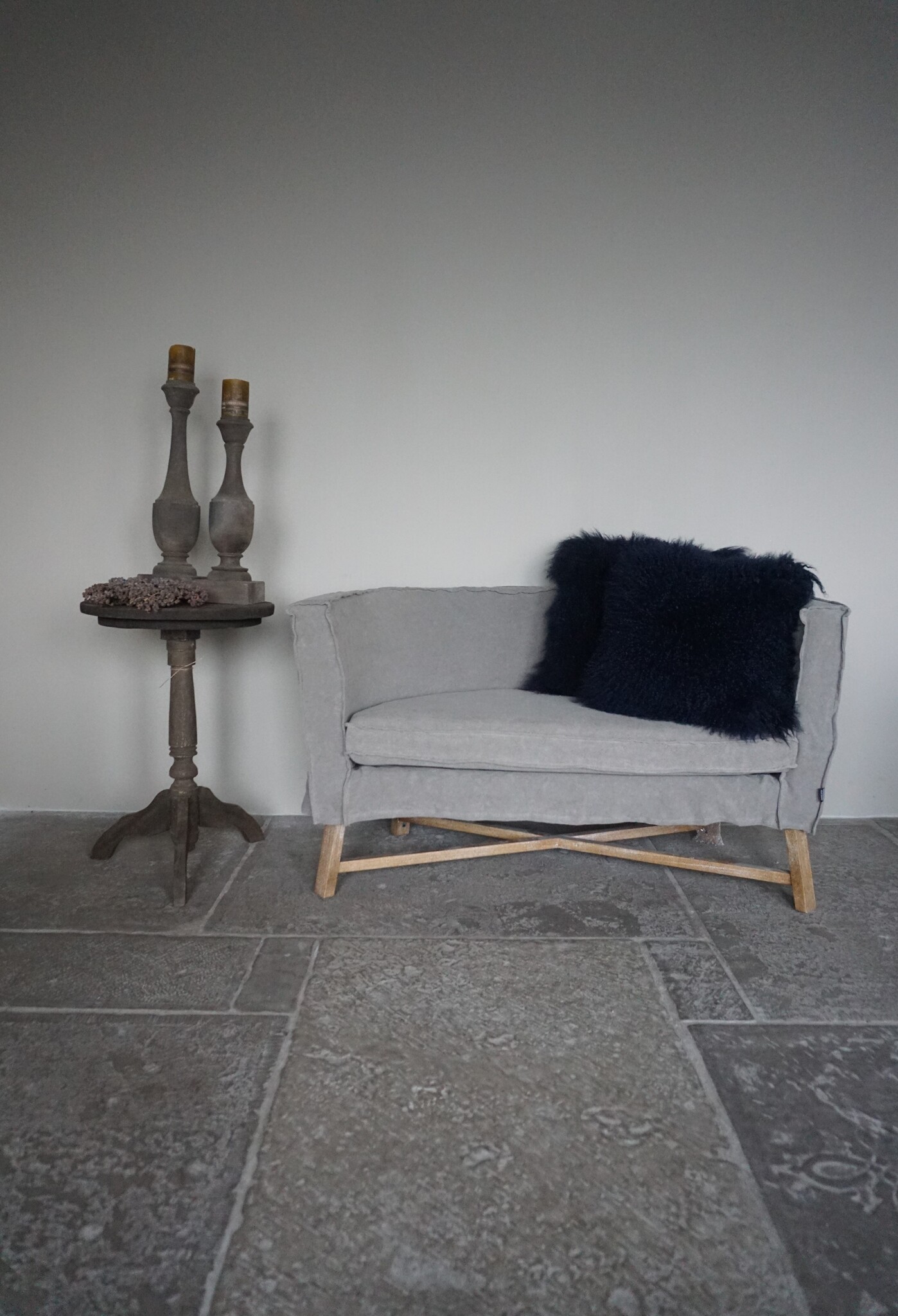 Rene Houtman Kussen Mongools Lamsvacht | Dark Blue | 50x50 cm