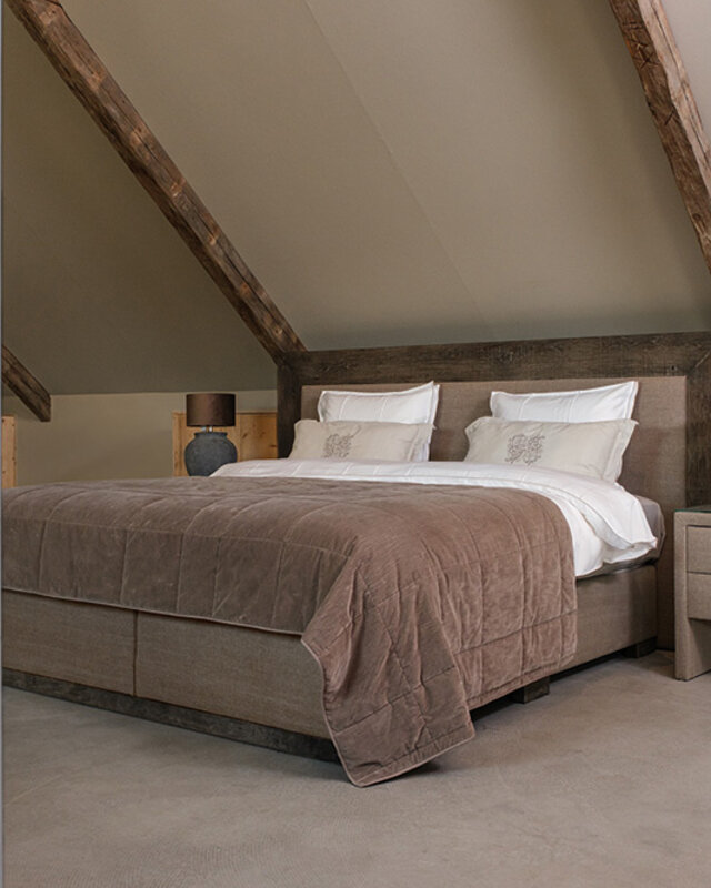 Rene Houtman Boxspring Bed Woods Oud Eikenhout Kiss Army