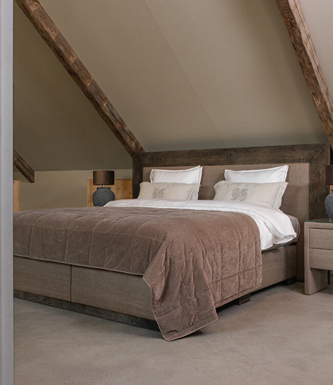 Rene Houtman Boxspring Bed Woods Oud Eikenhout Kiss Army