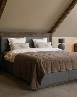 Rene Houtman Boxspring Bed Woods Oud Eikenhout Kiss Light Grey