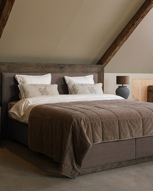 Rene Houtman Boxspring Bed Woods Oud Eikenhout Kiss Brown