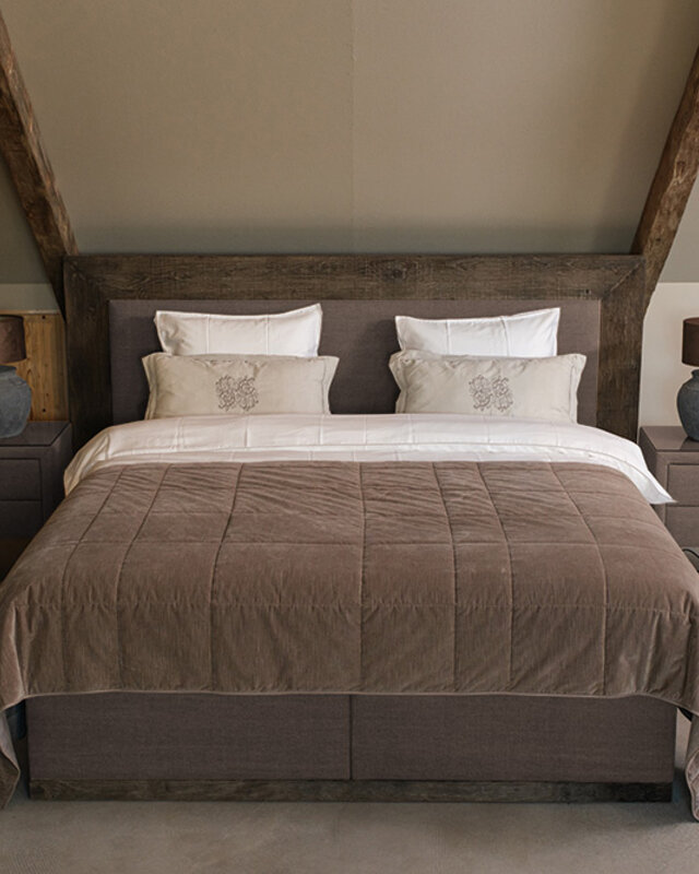 Rene Houtman Boxspring Bed Woods Oud Eikenhout Kiss Brown