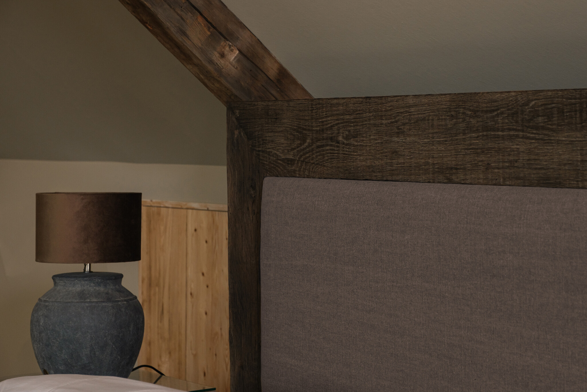 Rene Houtman Boxspring Bed Woods Oud Eikenhout Kiss Brown