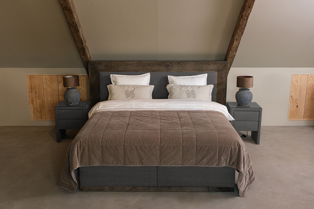 Rene Houtman Boxspring Bed Woods Oud Eikenhout Kiss Grey