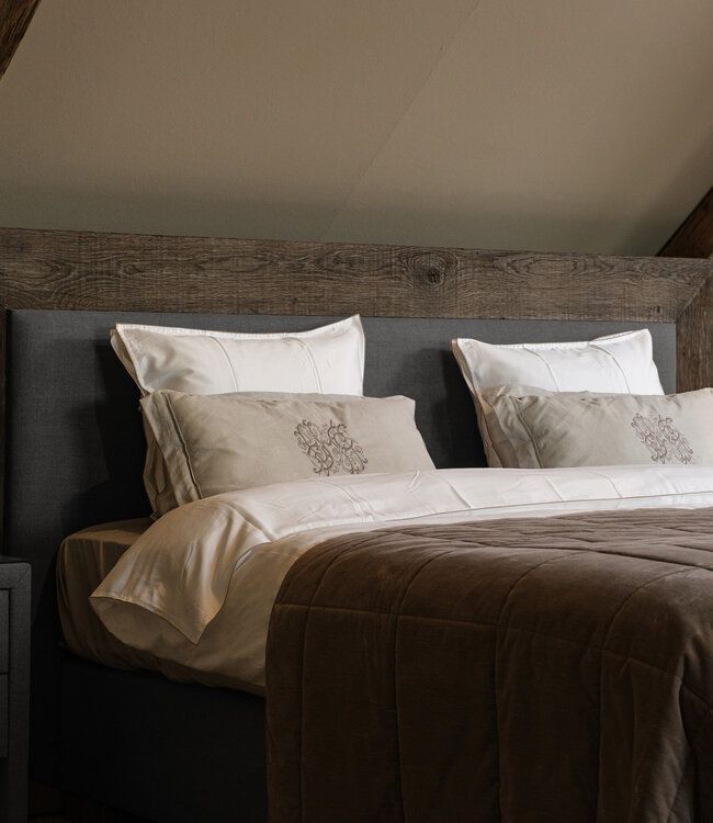 Rene Houtman Boxspring Bed Woods Oud Eikenhout Kiss Grey