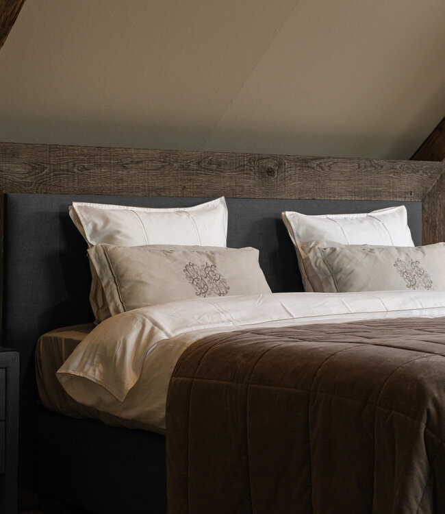 Rene Houtman Boxspring Bed Woods Oud Eikenhout Kiss Graphite