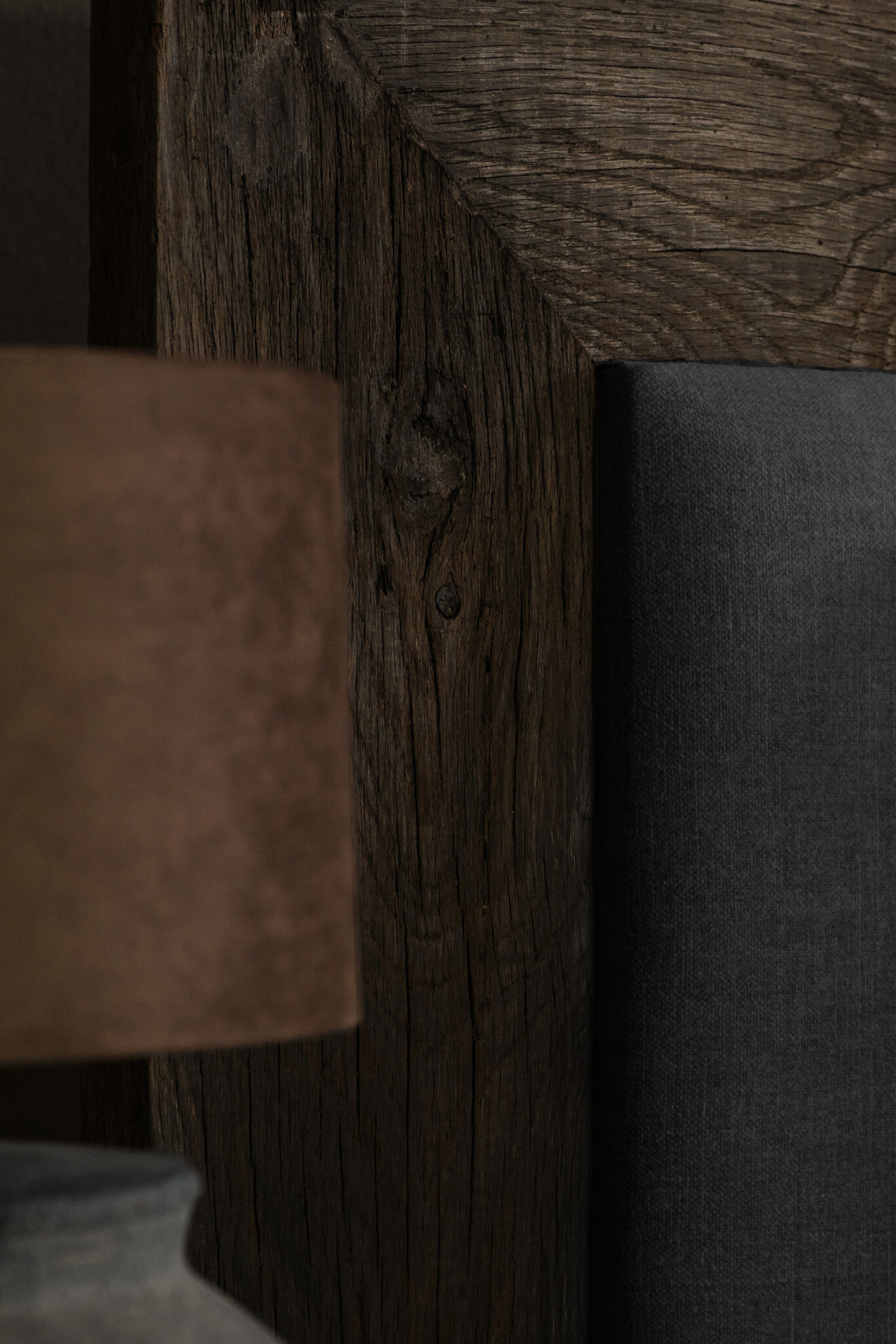 Rene Houtman Boxspring Bed Woods Oud Eikenhout Kiss Graphite