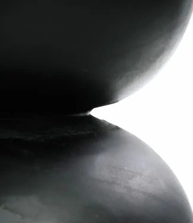 Bazar Bizar Karbun Kruk | Zwart Naturel | H45 x B40 cm