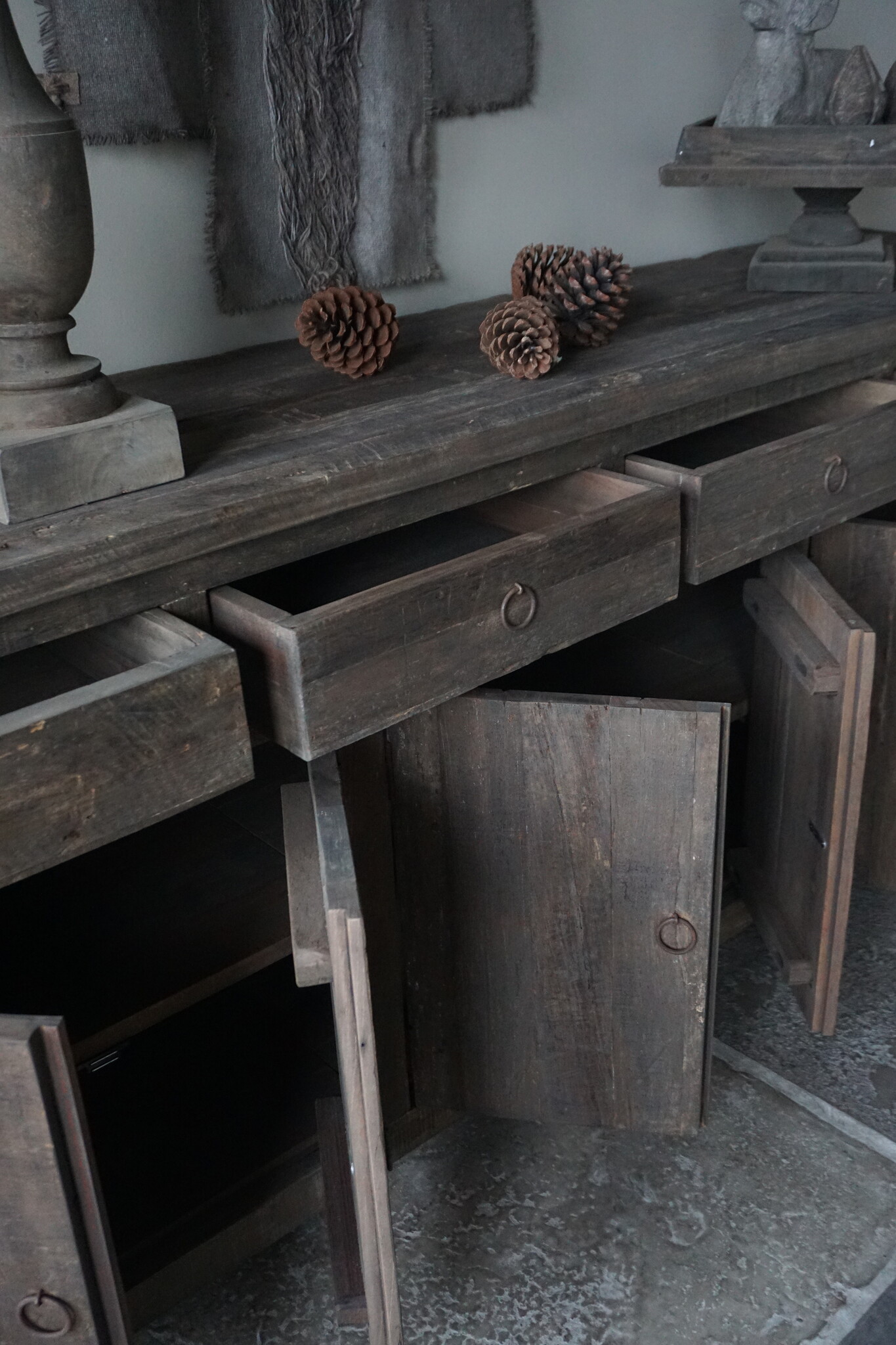 Rene Houtman Dressoir | 6-Deurs, 4 Lades | B220 x H90x D48 cm