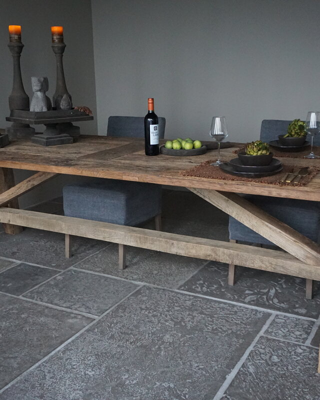 Rene Houtman Oud Eikenhouten Tafel | H79 x B300 x D100 cm