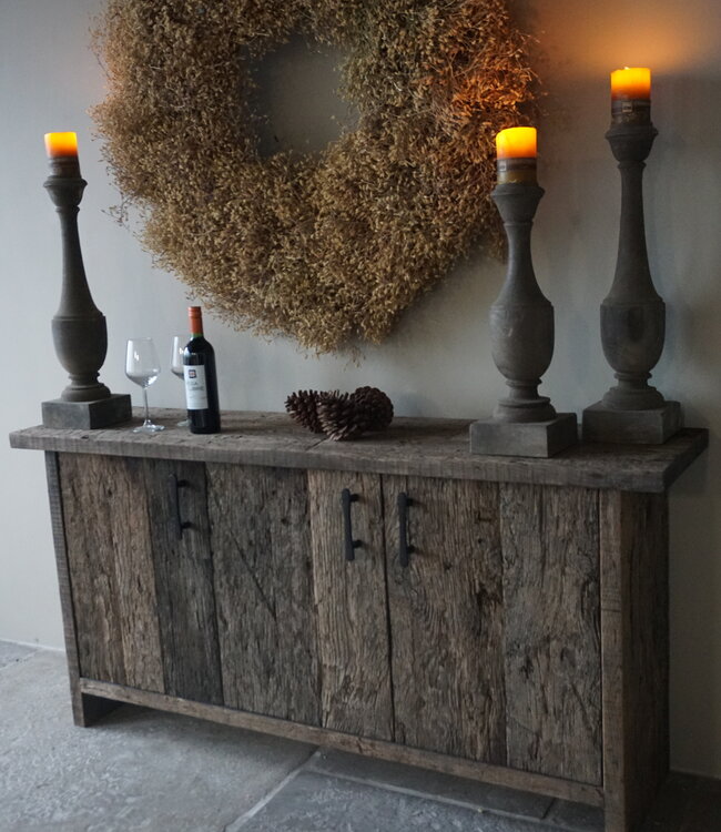 Rene Houtman Sidetable | Oud Geborsteld Eiken | H78 x B160 x D40 cm