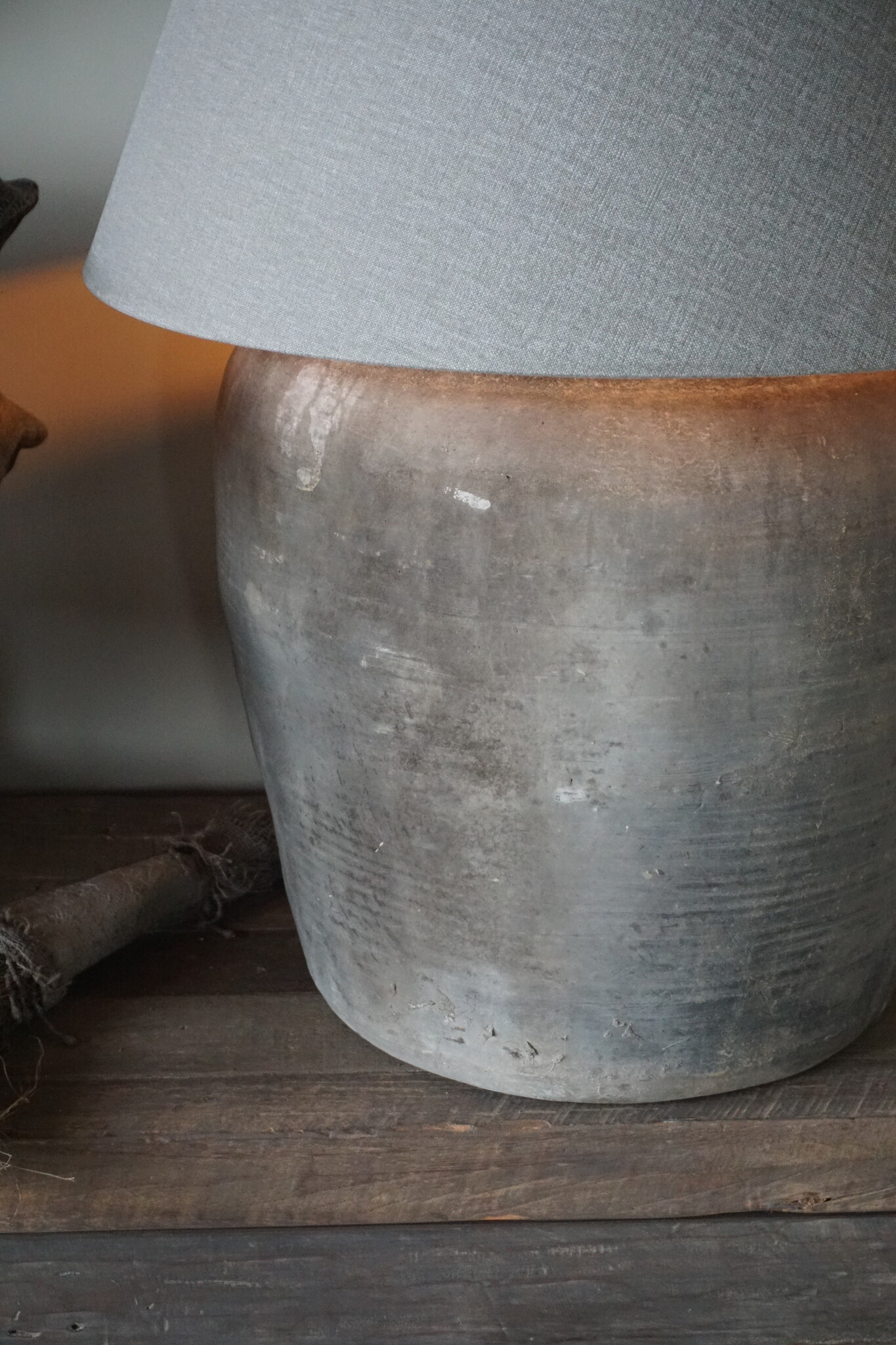 Aura Peeperkorn Chinese Terracotta Lamp | H41 x D41 Cm