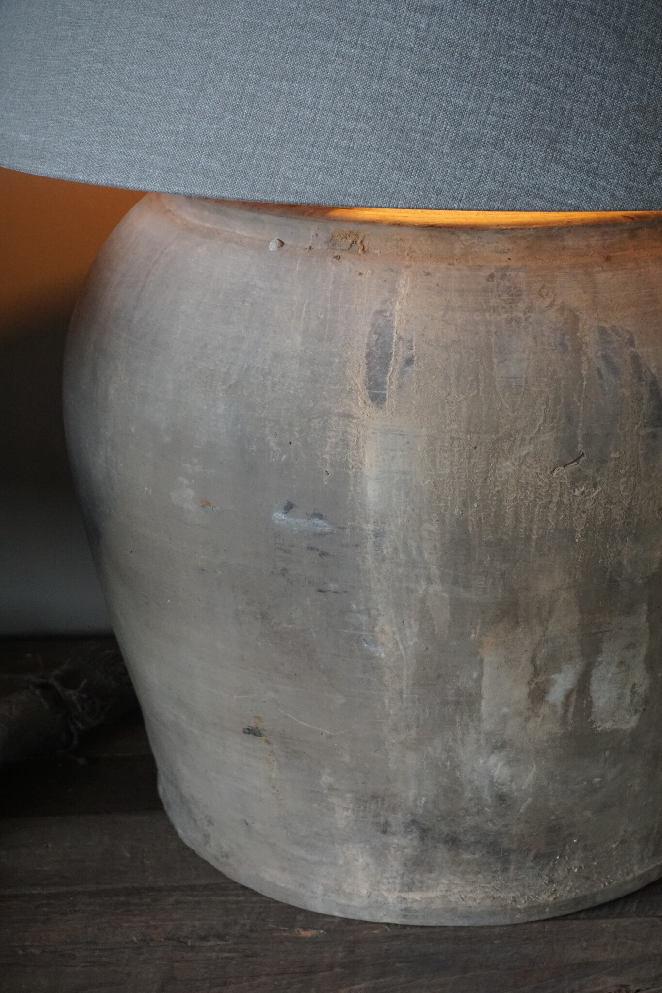 Aura Peeperkorn Chinese Terracotta Lamp | H42 x D42 Cm