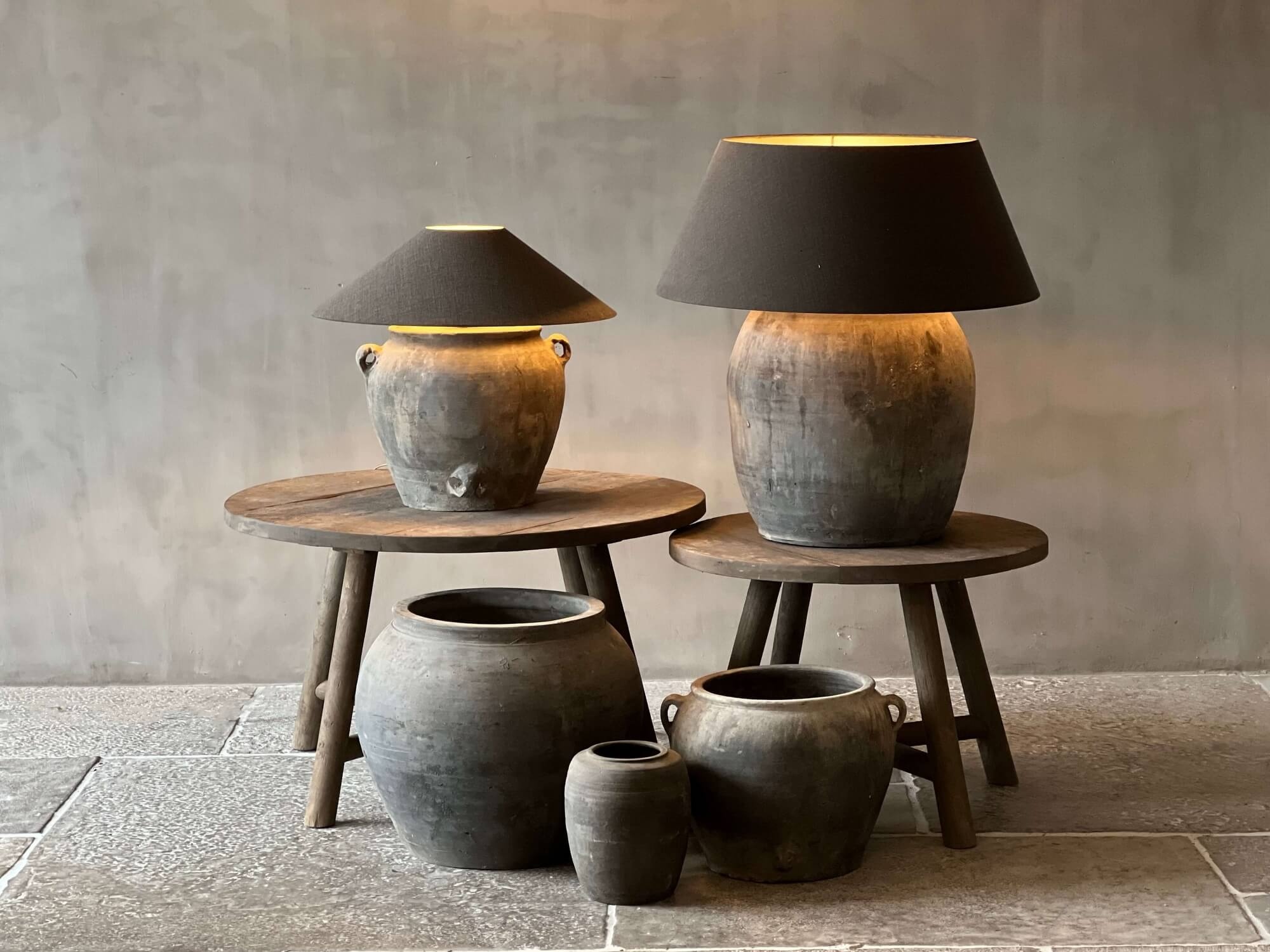 Aura Peeperkorn Chinese Terracotta Lamp | H39 x D38 Cm
