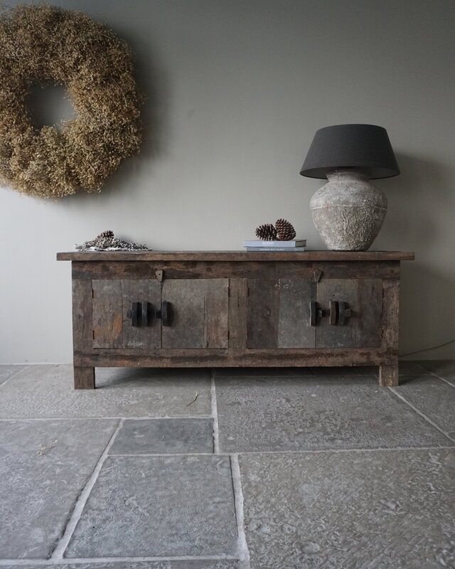 Aura Peeperkorn TV Meubel | Old Farm | H71 x B180 x D50,5 cm