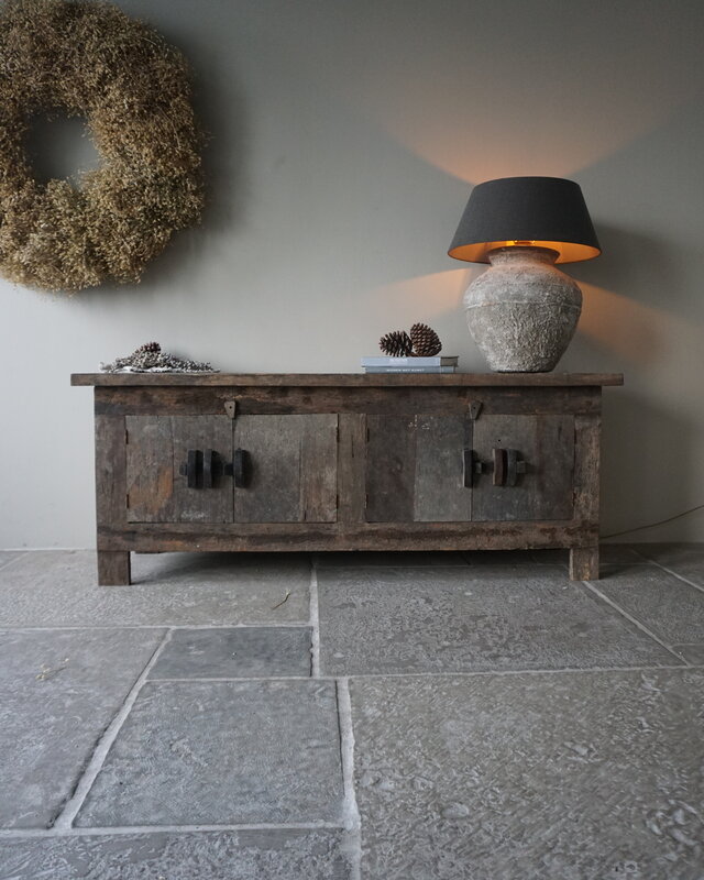 Aura Peeperkorn TV Meubel | Old Farm | H71 x B180 x D50,5 cm